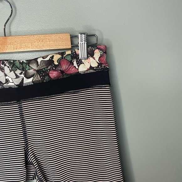 Lululemon Run: Inspire Crop II *All Full-On Luxtreme Butterfly Band - Picture 11 of 16